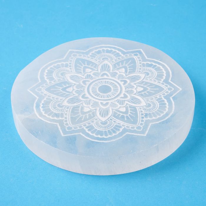 Selenite 10cm Disc with Etched Flower Design (1pc)