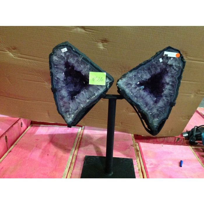 Amethyst Butterfly with Metal Base (No.26), 11.4kg (1pc) 