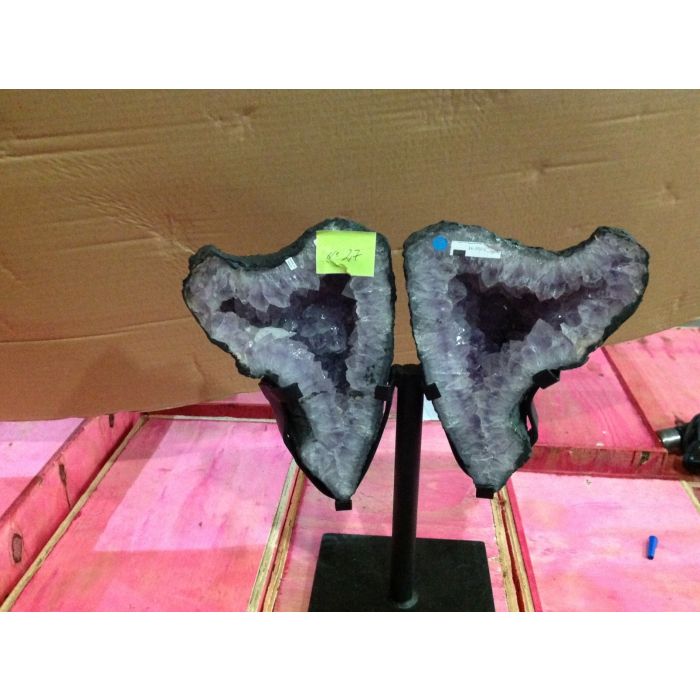Amethyst Butterfly with Metal Base (No.27), 10.95kg (1pc) 