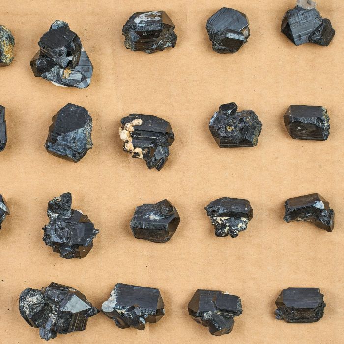 Black Tourmaline/Schorl Clusters 10-35mm, (Flat 952/63 PCS) Erongo Region/Namibia (1pc)