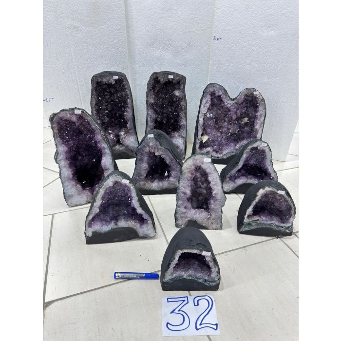 Amethyst Cathedral Crate No.32. 185.2KG (10PCS) PREORDER