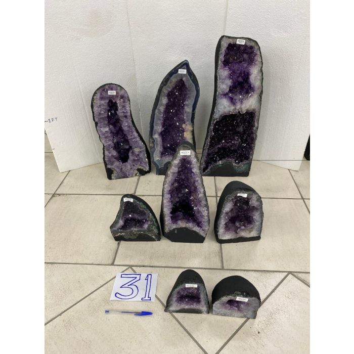 Amethyst Cathedral Crate No.31, 124.1kg (8pcs) NFD (PRE-ORDER)