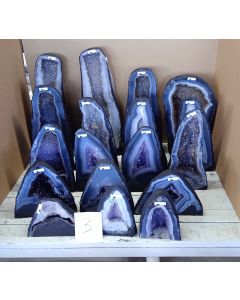 Natural Agate with Amethyst Church Crate No. 3, 212.26KG (18PCS) 