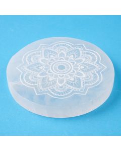 Selenite 10cm Disc with Etched Flower Design (1pc)