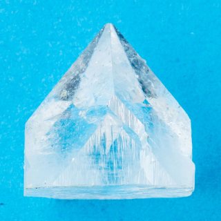 Apophyllite Pyramid 10-20mm, India (1pc) NETT