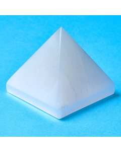 Selenite Pyramid 60-70mm (1 Piece) NETT