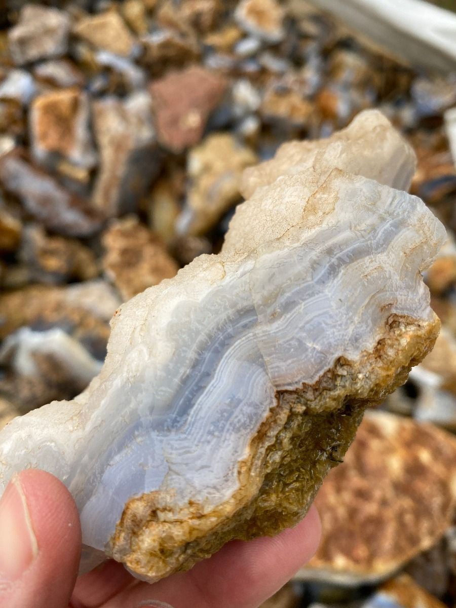 Blue lace agate value deals