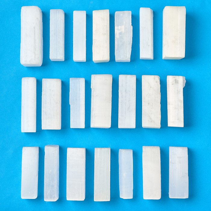 Selenite Sticks 5-6cm Thin approx 20pcs/kg (1kg) NETT