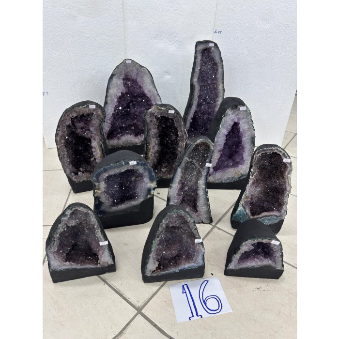 Amethyst Cathedral Crate No.16. 190.7KG (11PCS) 